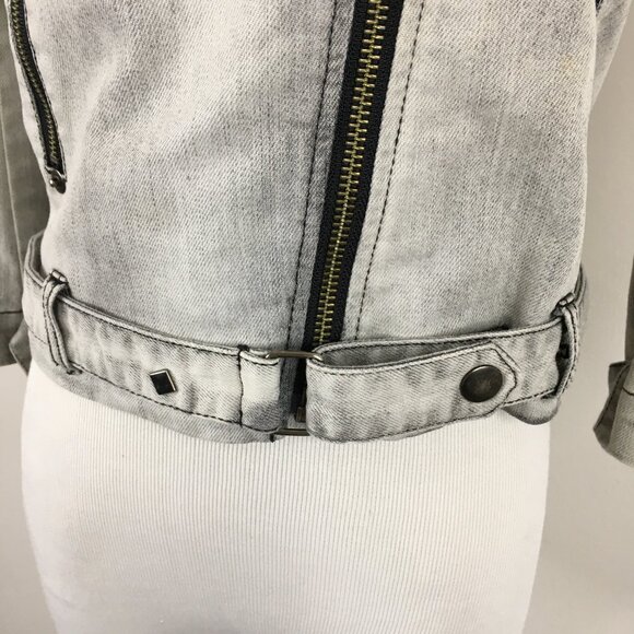 BEBE Tara Subkoff Light Gray Studded Zip Pocket Belt Hem Crop Denim Jacket - Picture 12 of 16
